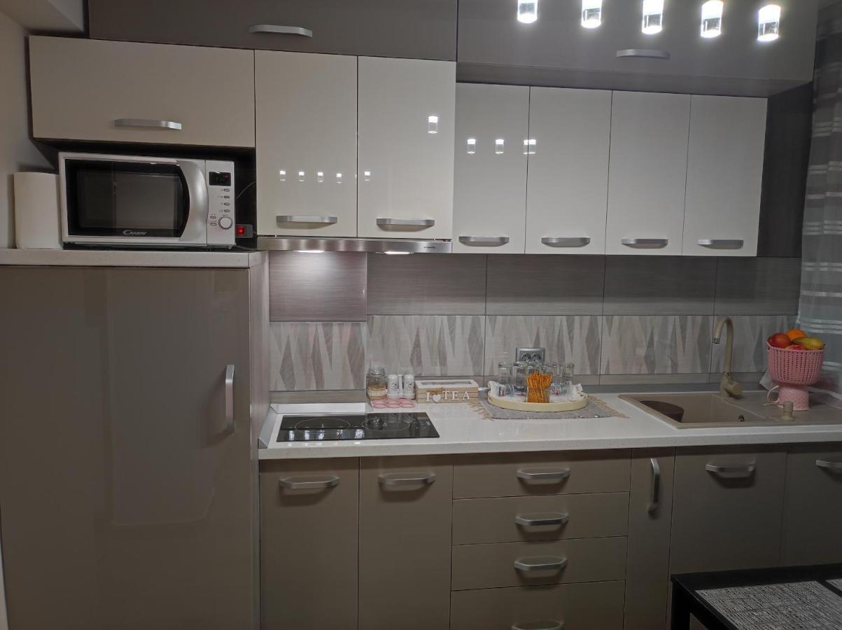 Midtown Apartment Oradea Exterior foto