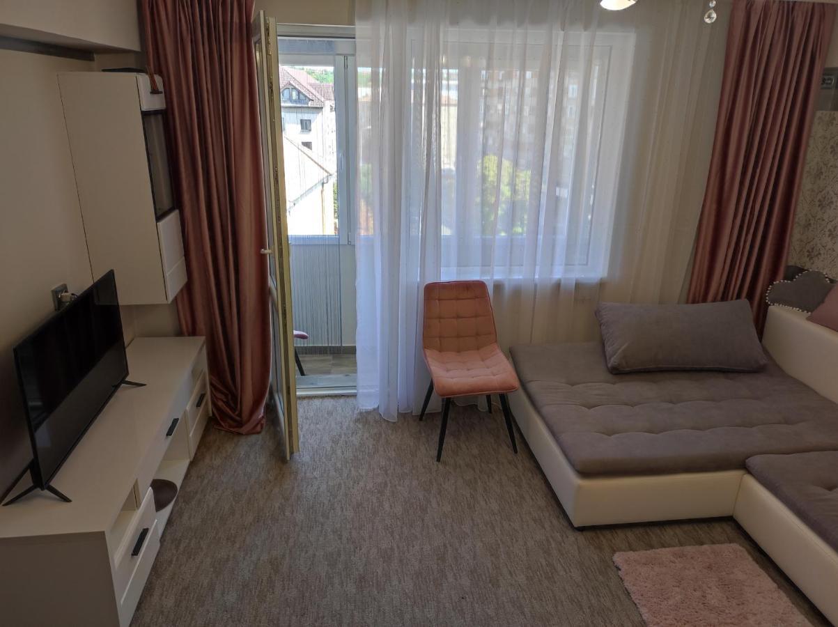 Midtown Apartment Oradea Exterior foto