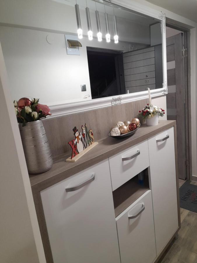 Midtown Apartment Oradea Exterior foto